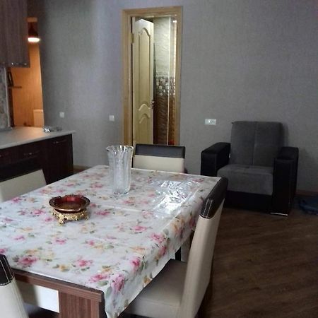 Hotel Family Hotel Chiatura Экстерьер фото