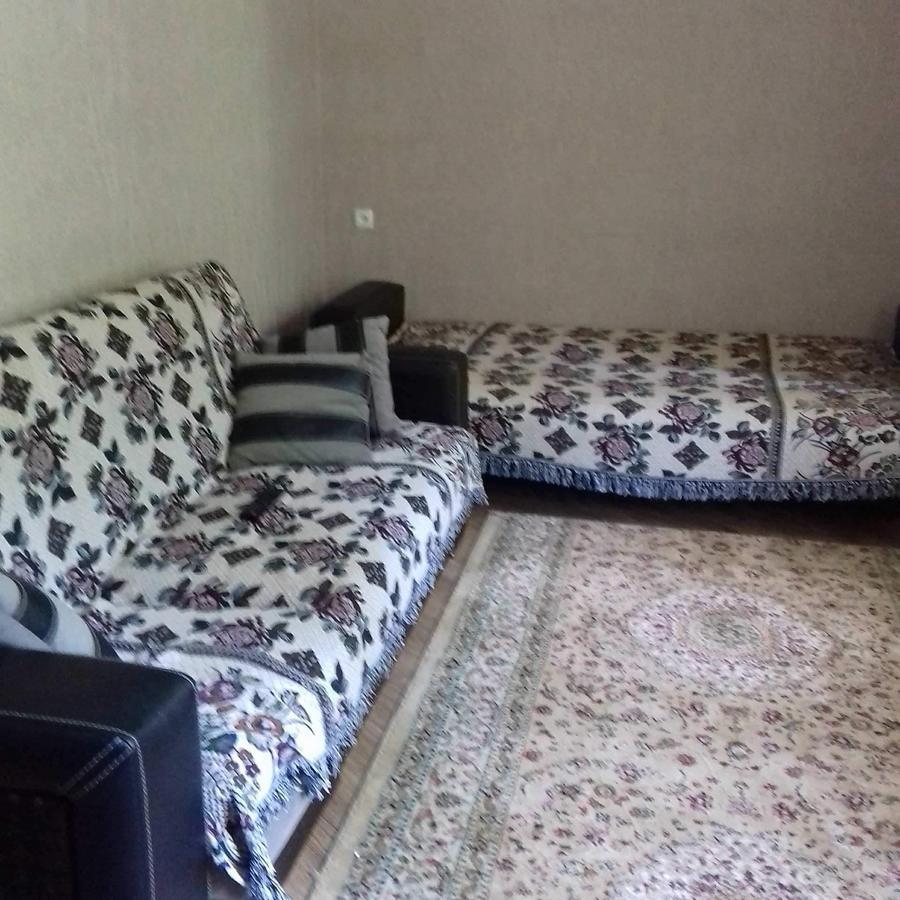 Hotel Family Hotel Chiatura Экстерьер фото