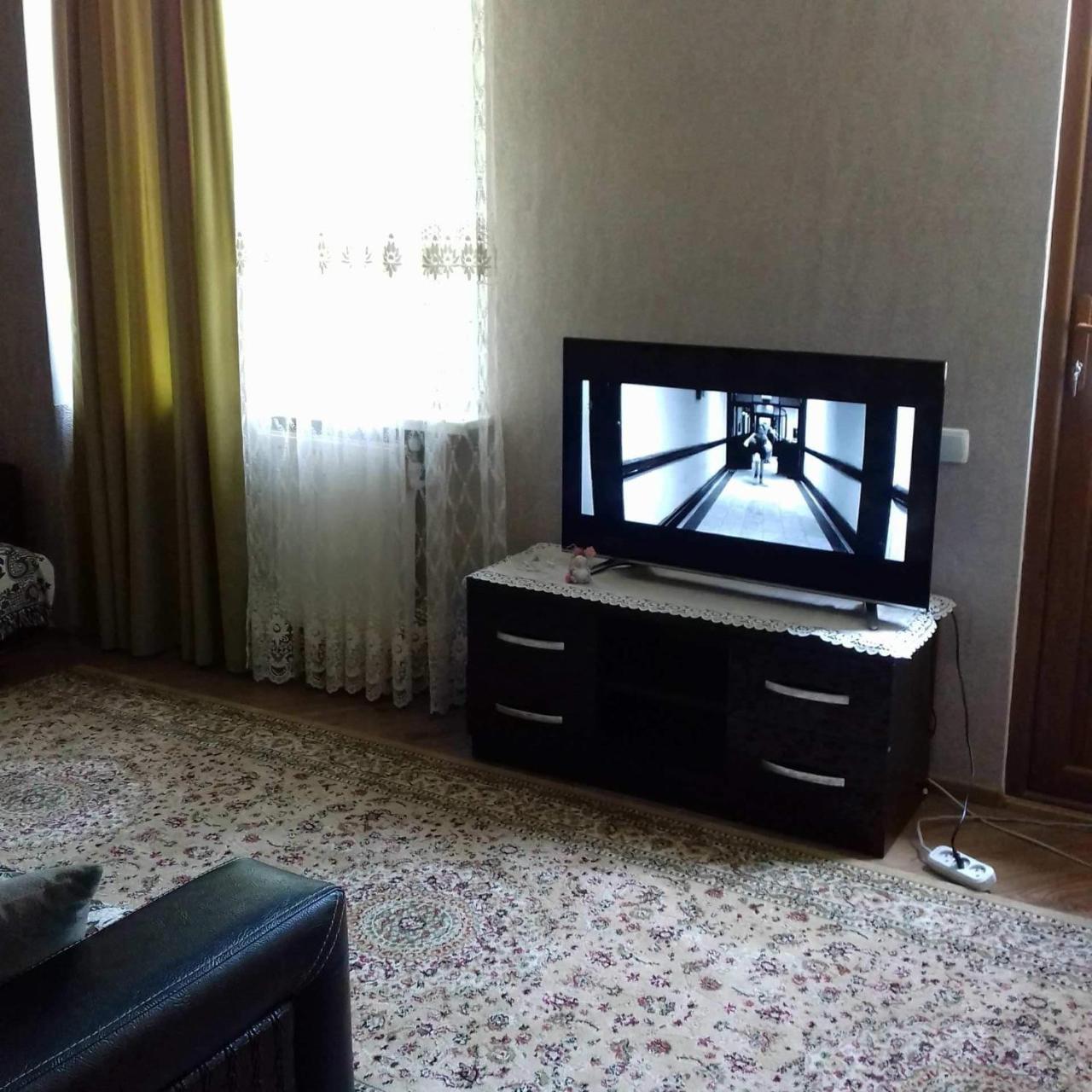 Hotel Family Hotel Chiatura Экстерьер фото